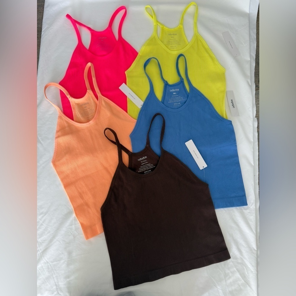 ODODOS New with Tags- Women's Bundle of Colorful Ribbed Crop Tank‎ Tops Mix Size